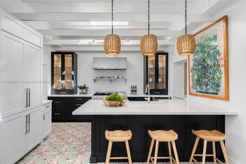 Casa en venta en Miami, Florida, 4 dormitorios, 242.94 m2 № 1970911 - foto 6