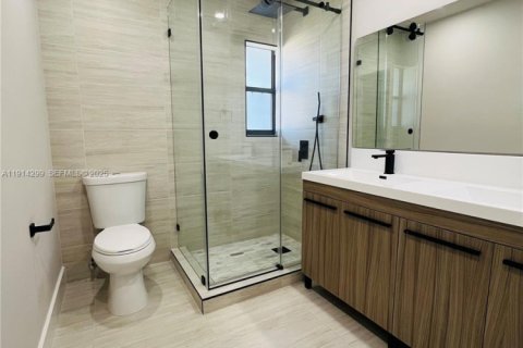 Casa en venta en Miami, Florida, 2 dormitorios, 117.06 m2 № 1969932 - foto 17