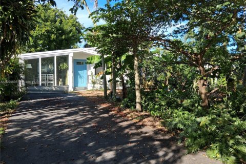 Casa en venta en Hollywood, Florida, 3 dormitorios, 69.68 m2 № 1956502 - foto 2