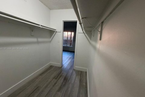 Снять в аренду кондоминиум в Дорал, Флорида 1 спальня, 75.25м2, № 2032374 - фото 6