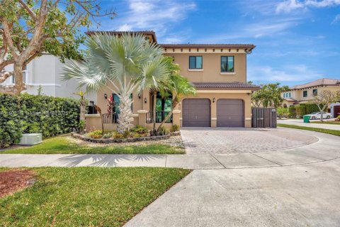 House in Miami, Florida 4 bedrooms, 257.99 sq.m. № 2012871 - photo 6