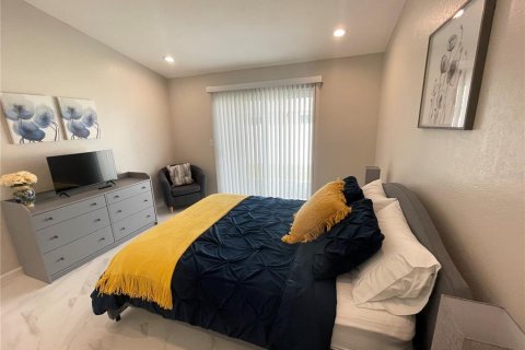 Villa ou maison à louer à Palm Harbor, Floride: 2 chambres, 92.9 m2 № 1301016 - photo 12