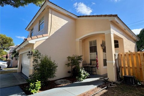 House in Margate, Florida 3 bedrooms, 157.56 sq.m. № 1763423 - photo 3