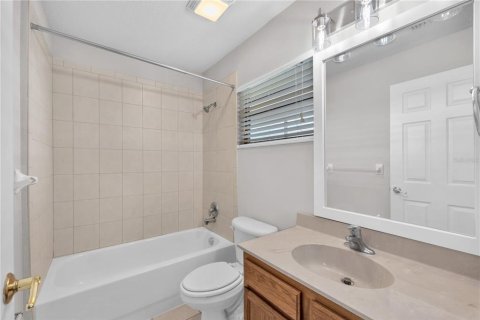 Купить кондоминиум в Аполло-Бич, Флорида 7 комнат, 130.06м2, № 2139473 - фото 19