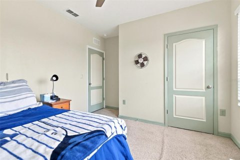 House in Davenport, Florida 4 bedrooms, 171.5 sq.m. № 2318741 - photo 23