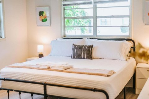 Appartement à louer à West Palm Beach, Floride: 2 chambres, 172.24 m2 № 2382987 - photo 2