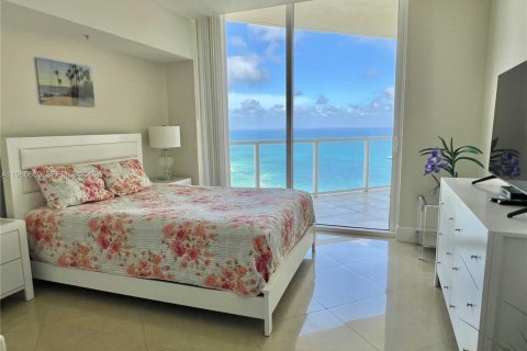 Кондоминиум с 2 спальнями в Санни-Айлс-Бич, Флорида № 2025236