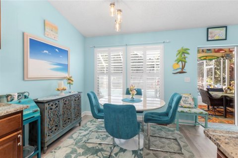 House in New Port Richey, Florida 3 bedrooms, 154.59 sq.m. № 1898744 - photo 20