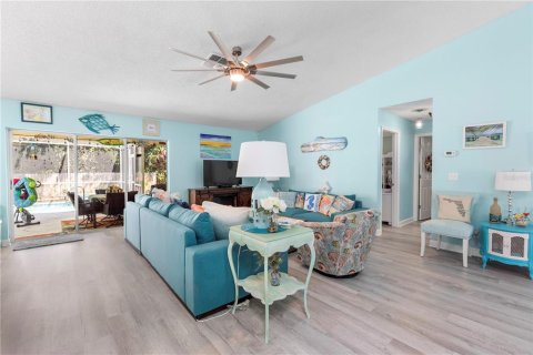 House in New Port Richey, Florida 3 bedrooms, 154.59 sq.m. № 1898744 - photo 29