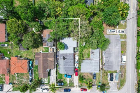 Commercial property in Miami, Florida 166.2 sq.m. № 1836598 - photo 27