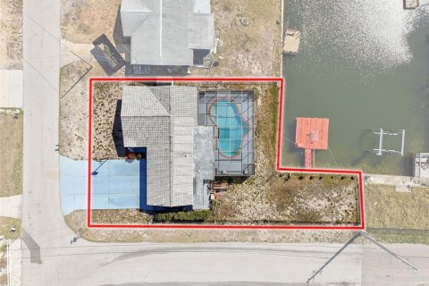 House in Hudson, Florida 2 bedrooms, 102.01 sq.m. № 2144312 - photo 3
