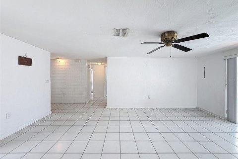 House in Hudson, Florida 2 bedrooms, 102.01 sq.m. № 2144312 - photo 16