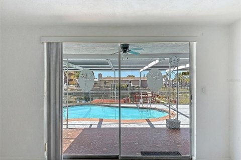 House in Hudson, Florida 2 bedrooms, 102.01 sq.m. № 2144312 - photo 29