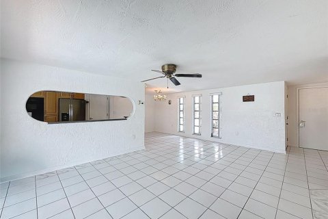 House in Hudson, Florida 2 bedrooms, 102.01 sq.m. № 2144312 - photo 14