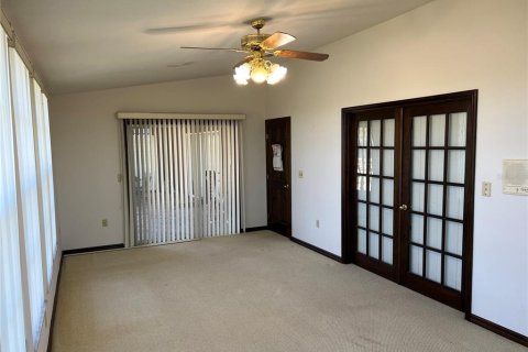 House in Lake Alfred, Florida 3 bedrooms, 317.54 sq.m. № 1909011 - photo 28