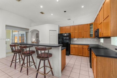 Casa en venta en Pembroke Pines, Florida, 4 dormitorios, 222.22 m2 № 1823512 - foto 26