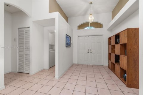 Casa en venta en Pembroke Pines, Florida, 4 dormitorios, 222.22 m2 № 1823512 - foto 27