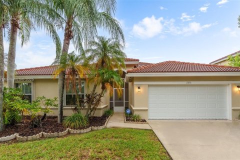 Casa en venta en Pembroke Pines, Florida, 4 dormitorios, 222.22 m2 № 1823512 - foto 2