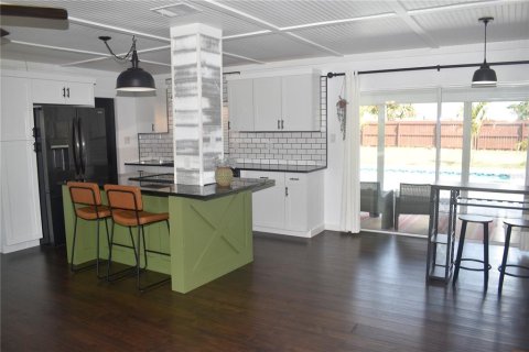 House in Port Charlotte, Florida 2 bedrooms, 82.5 sq.m. № 1725253 - photo 7