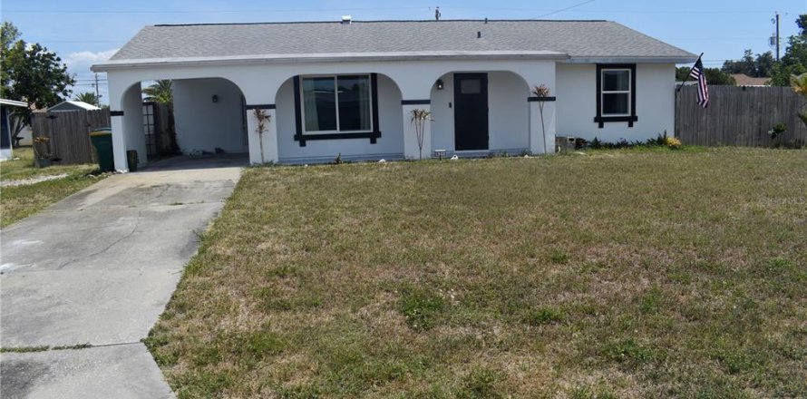 House in Port Charlotte, Florida 2 bedrooms, 82.5 sq.m. № 1725253