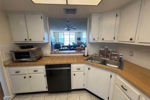 Condominio en venta en Gulfport, Florida, 2 dormitorios, 116.59 m2 № 1426566 - foto 11
