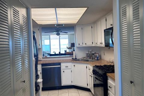 Condominio en venta en Gulfport, Florida, 2 dormitorios, 116.59 m2 № 1426566 - foto 12