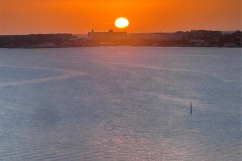 Condominio en venta en Gulfport, Florida, 2 dormitorios, 116.59 m2 № 1426566 - foto 5
