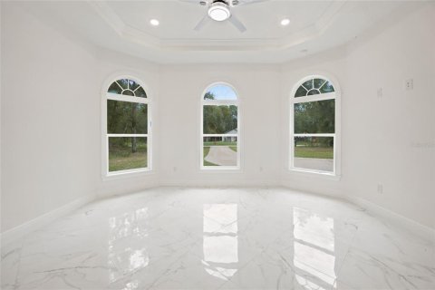 House in Ocala, Florida 4 bedrooms, 250.84 sq.m. № 2420458 - photo 17