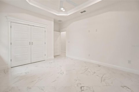 House in Ocala, Florida 4 bedrooms, 250.84 sq.m. № 2420458 - photo 24