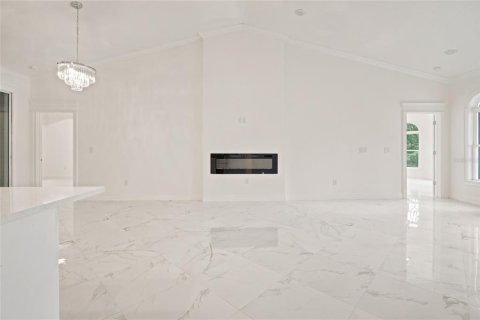 House in Ocala, Florida 4 bedrooms, 250.84 sq.m. № 2420458 - photo 7