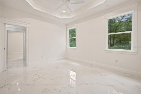 House in Ocala, Florida 4 bedrooms, 250.84 sq.m. № 2420458 - photo 23