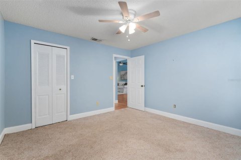 Townhouse in Casselberry, Florida 2 bedrooms, 120.4 sq.m. № 2337215 - photo 29