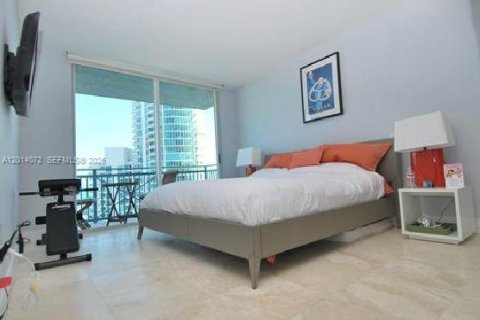 Condo in Miami Beach, Florida, 2 bedrooms  № 2076065 - photo 5