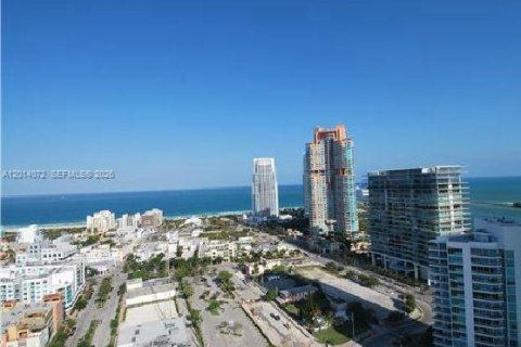 Condo in Miami Beach, Florida, 2 bedrooms  № 2076065 - photo 9