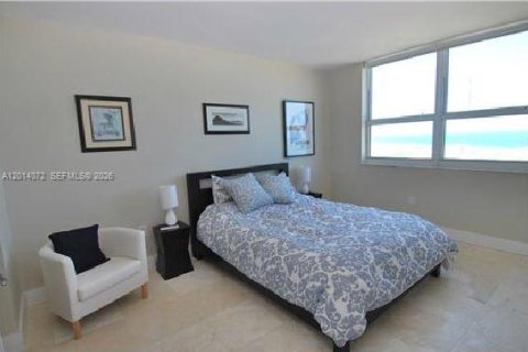 Condo in Miami Beach, Florida, 2 bedrooms  № 2076065 - photo 6