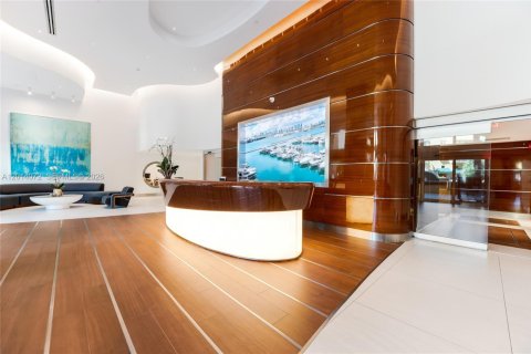 Condo in Miami Beach, Florida, 2 bedrooms  № 2076065 - photo 18
