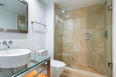 Снять в аренду кондоминиум в Майами-Бич, Флорида 3 спальни, 190.36м2, № 2005498 - фото 5