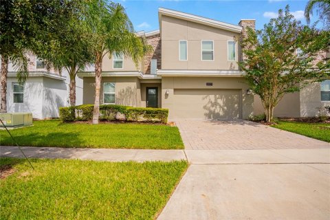 Casa en Davenport, Florida 8 dormitorios, 363.71 m2 № 2103142