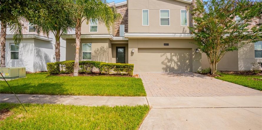 House in Davenport, Florida 8 bedrooms, 363.71 sq.m. № 2103142