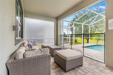 House in Davenport, Florida 8 bedrooms, 363.71 sq.m. № 2103142 - photo 18