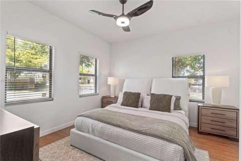 Снять в аренду виллу или дом в Халландейл-Бич, Флорида 3 спальни, 122.07м2, № 1987965 - фото 23