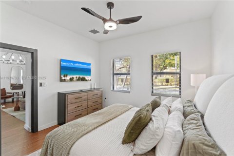 Снять в аренду виллу или дом в Халландейл-Бич, Флорида 3 спальни, 122.07м2, № 1987965 - фото 21