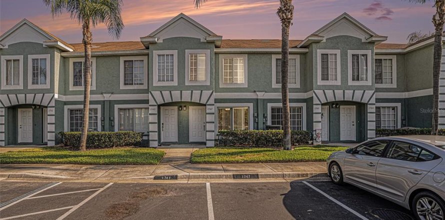 Adosado en Brandon, Florida 2 dormitorios, 138.42 m2 № 1681241