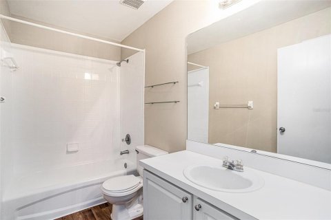 Adosado en alquiler en Brandon, Florida, 2 dormitorios, 138.42 m2 № 1681241 - foto 15