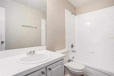 Adosado en alquiler en Brandon, Florida, 2 dormitorios, 138.42 m2 № 1681241 - foto 21