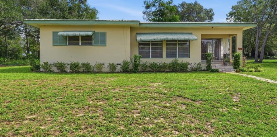 Villa ou maison à Keystone Heights, Floride 3 chambres, 139.35 m2 № 2430422