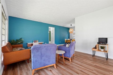 Villa ou maison à louer à Keystone Heights, Floride: 3 chambres, 139.35 m2 № 2430422 - photo 4