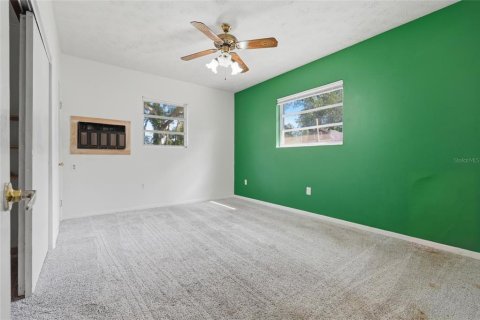 Villa ou maison à louer à Keystone Heights, Floride: 3 chambres, 139.35 m2 № 2430422 - photo 17