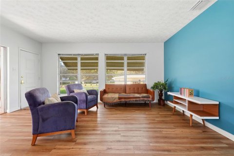 Villa ou maison à louer à Keystone Heights, Floride: 3 chambres, 139.35 m2 № 2430422 - photo 3