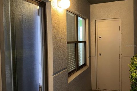 Condo in Orlando, Florida, 2 bedrooms  № 2123013 - photo 27